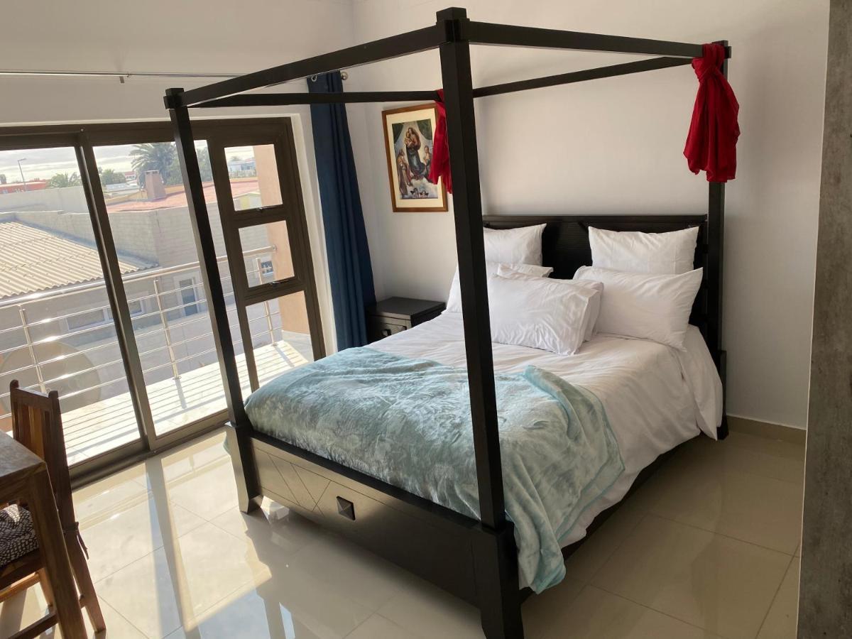 Mukulela Bed & Breakfast Walvis Bay Exterior photo