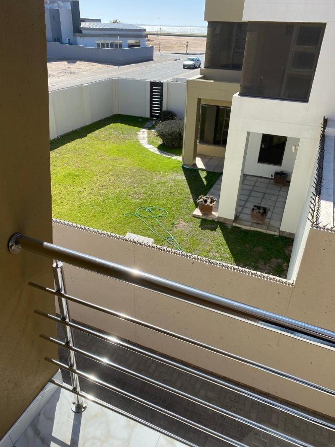 Mukulela Bed & Breakfast Walvis Bay Exterior photo