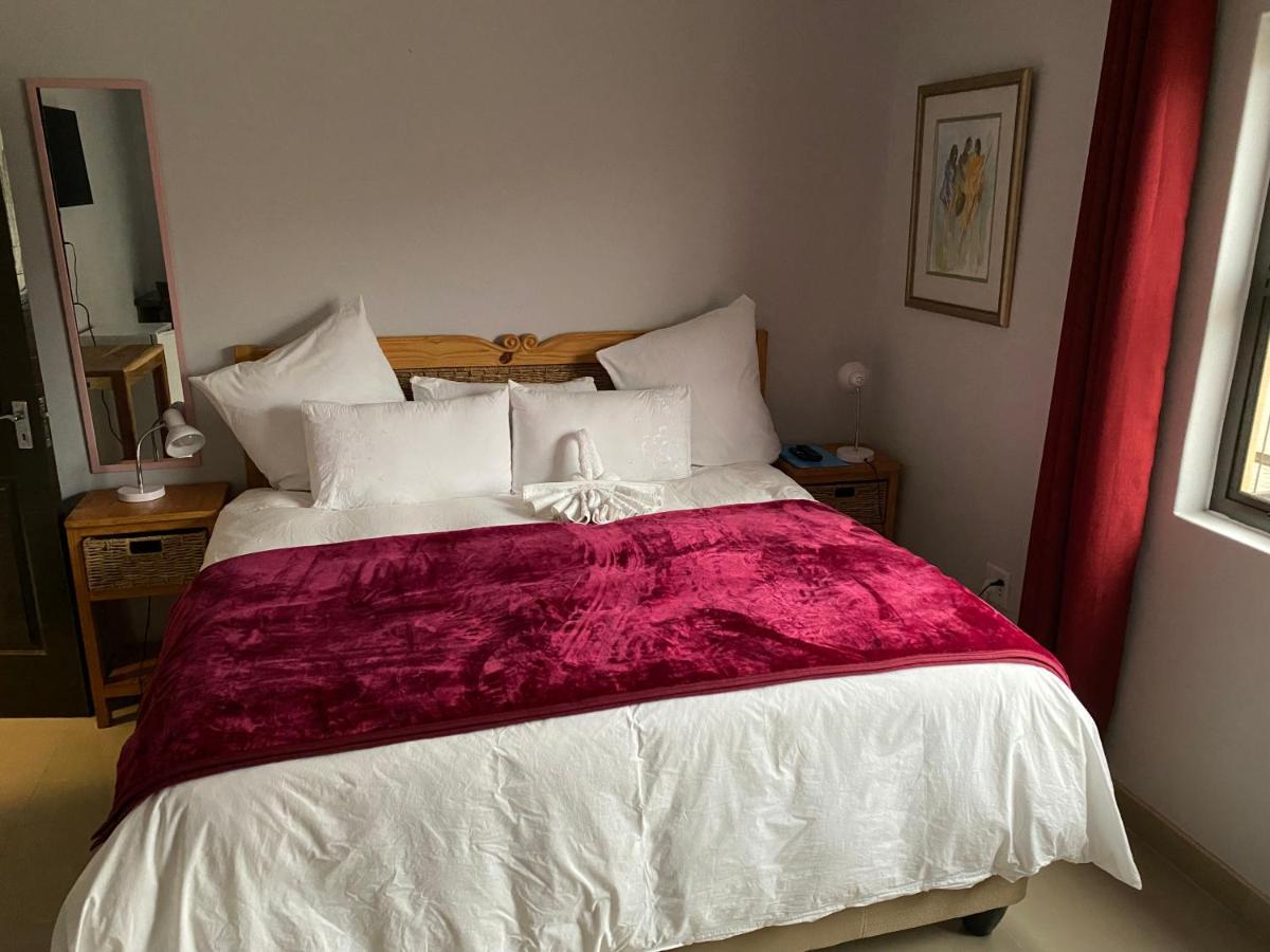 Mukulela Bed & Breakfast Walvis Bay Exterior photo